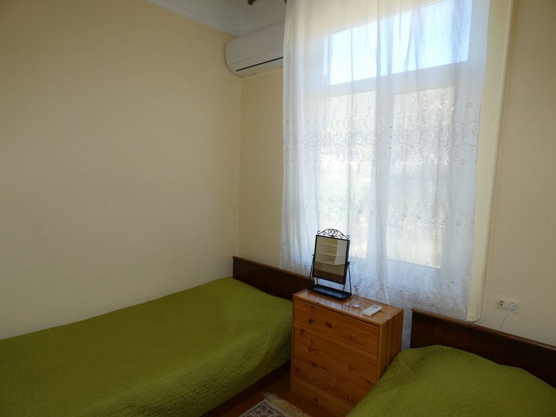 . Частный сектор  Братьев Джинджолия 36 . Новый Афон