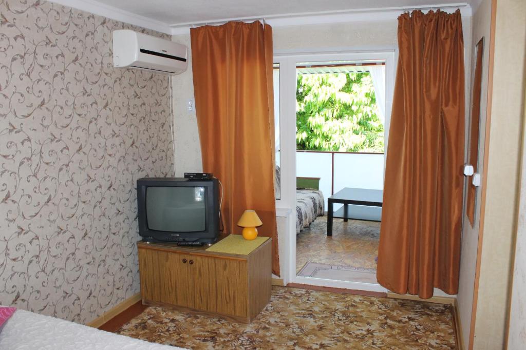 . Гостевой дом "Лето". Ейск