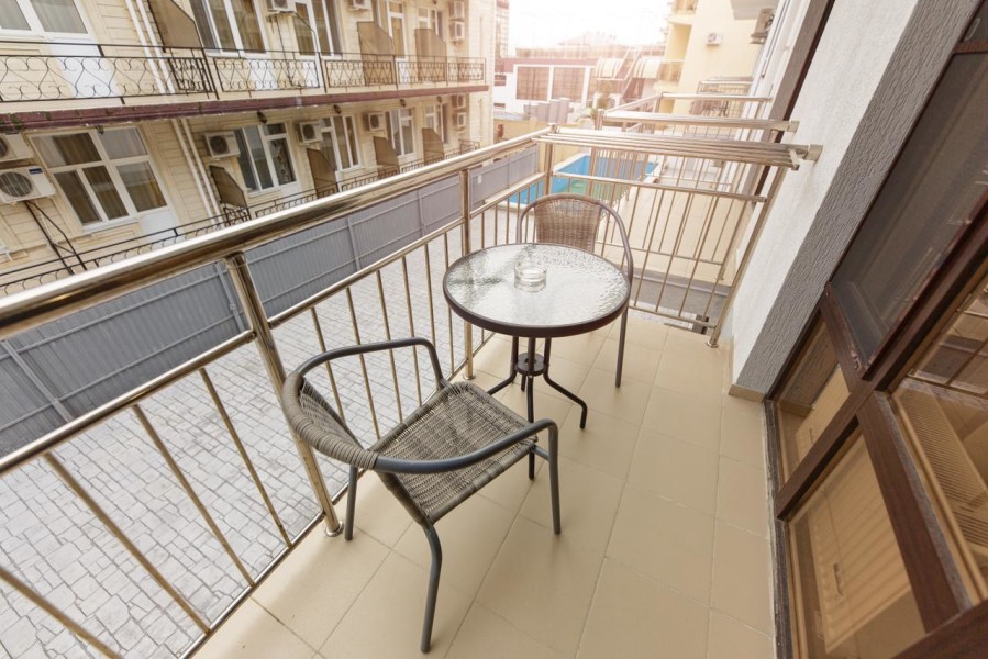 4-х местный комфорт с балконом. Отель White Hotel. Витязево