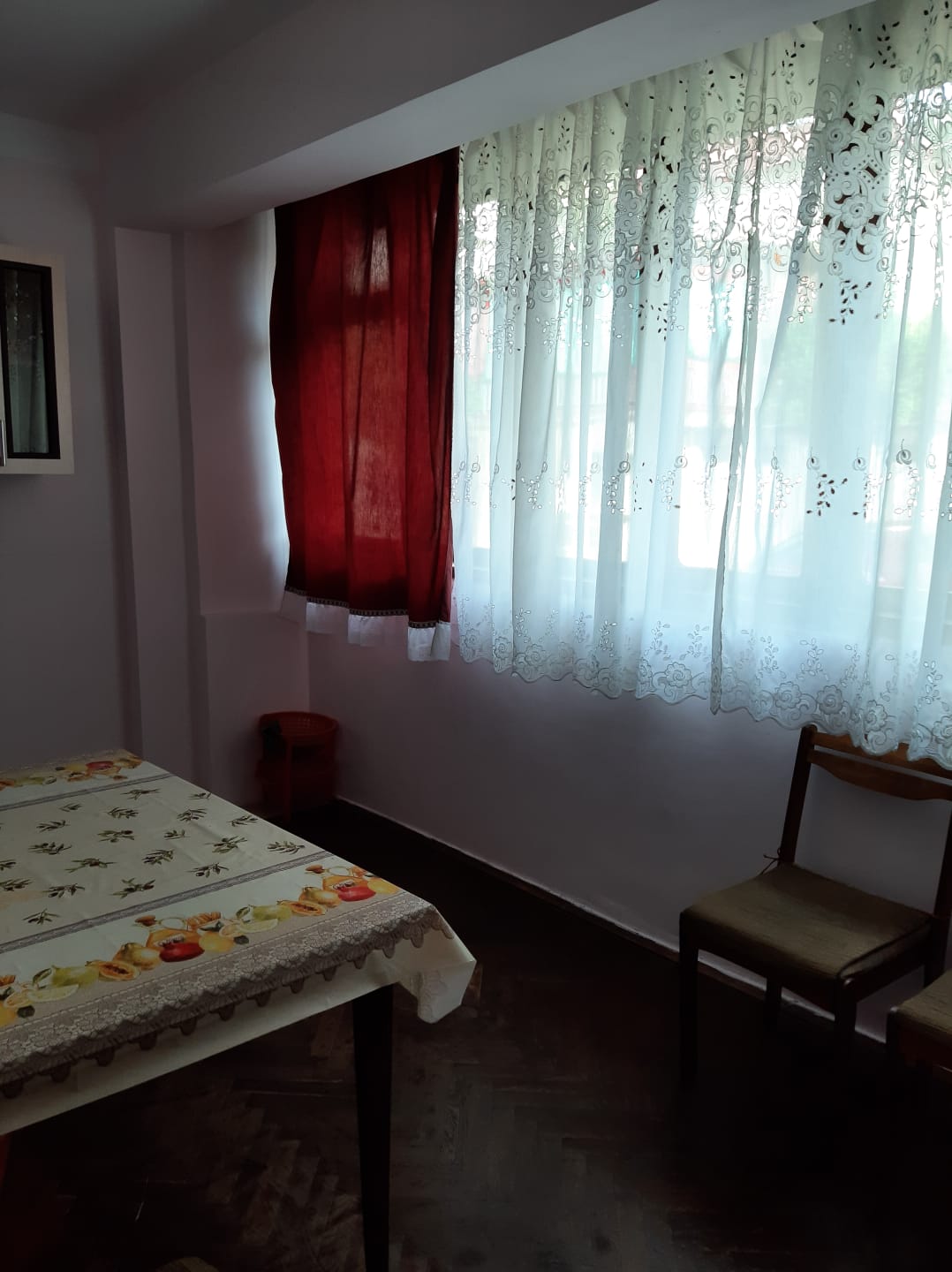 . Квартира в многоквартирном доме 3-х комнатная квартира со всеми удобствами в Новом Афоне . Новый Афон