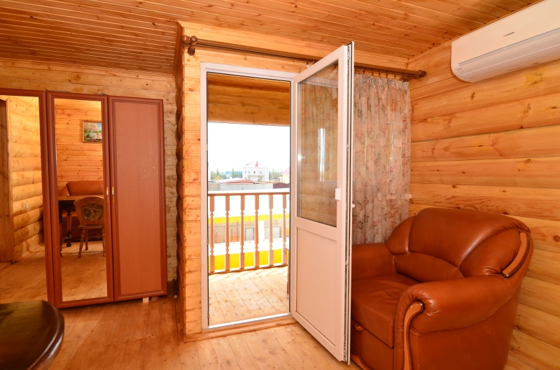 Эко-дом (из натурального дерева) 2-комнатный номер 