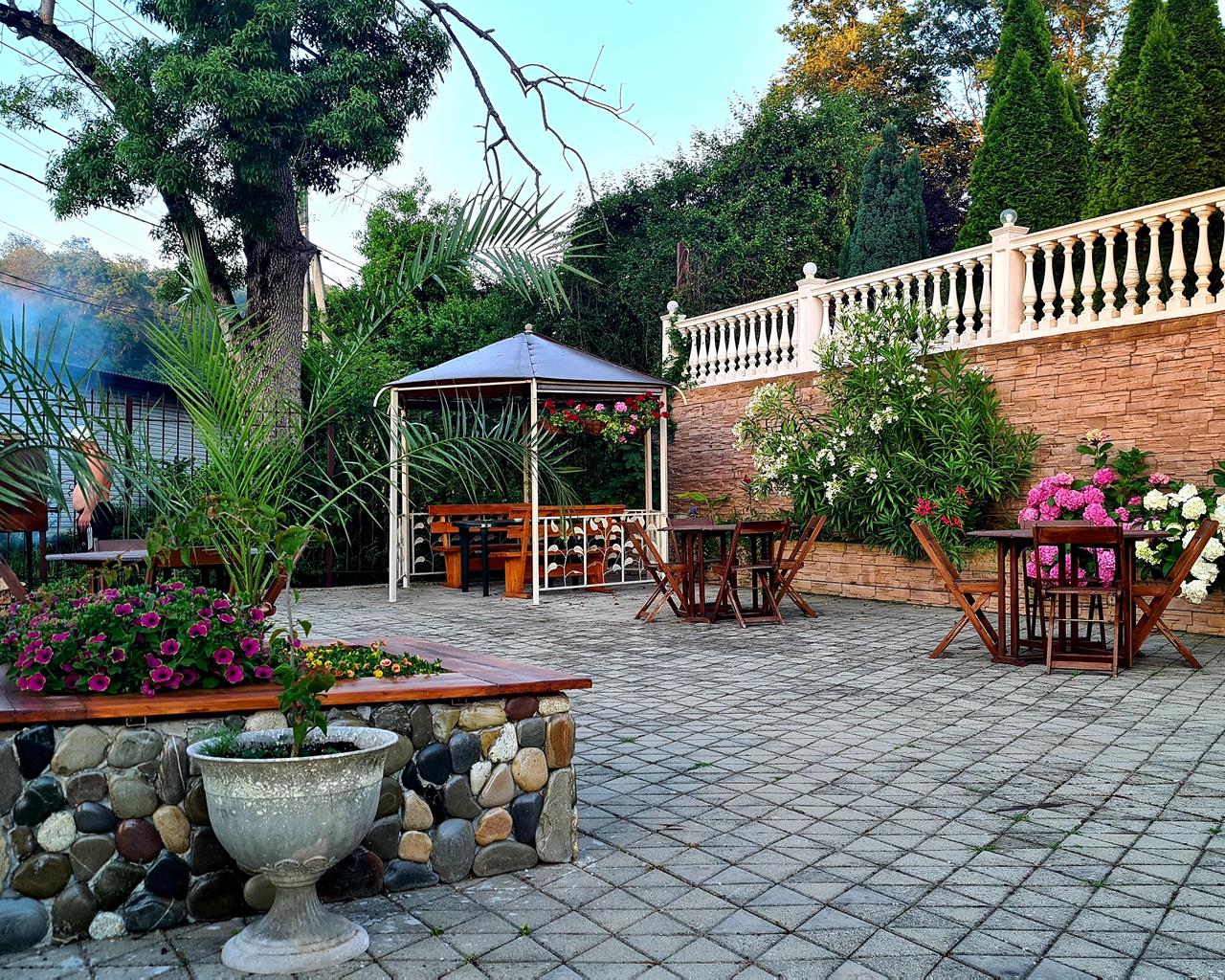 . Гостевой дом "Русская сказка". Лоо