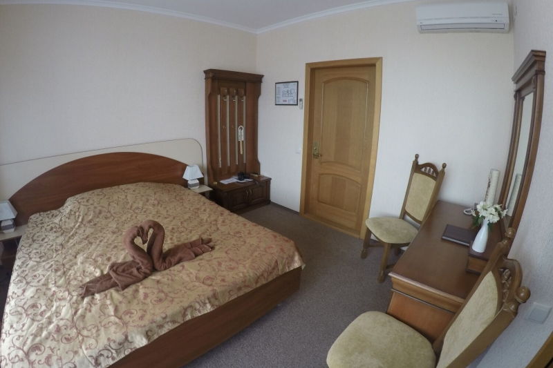 Стандарт. Гостиница Гостиница Империал 2011. Ялта