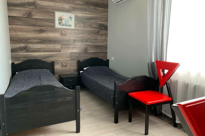 Двухместный Стандарт . Гостиница На Набережной. Анапа