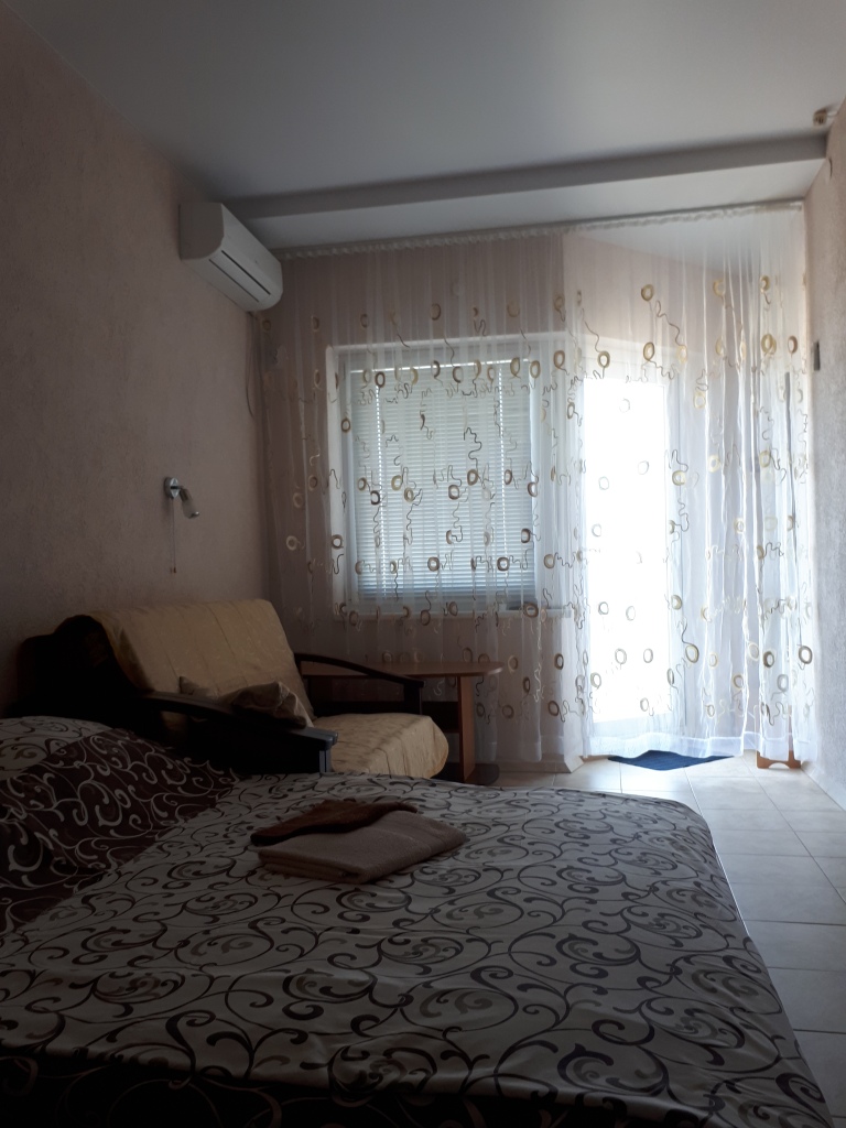 . Гостевой комплекс Номер у моря в Любимовке,  ТК"Любоморье" . Севастополь