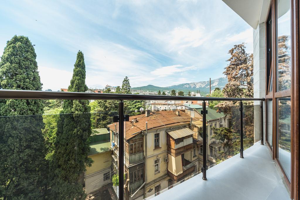 . Хостел Botkinsky. Ялта