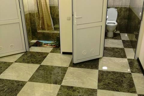 2−х местный номер (цокольный этаж). Гостевой дом "Лазаревское". Лазаревское