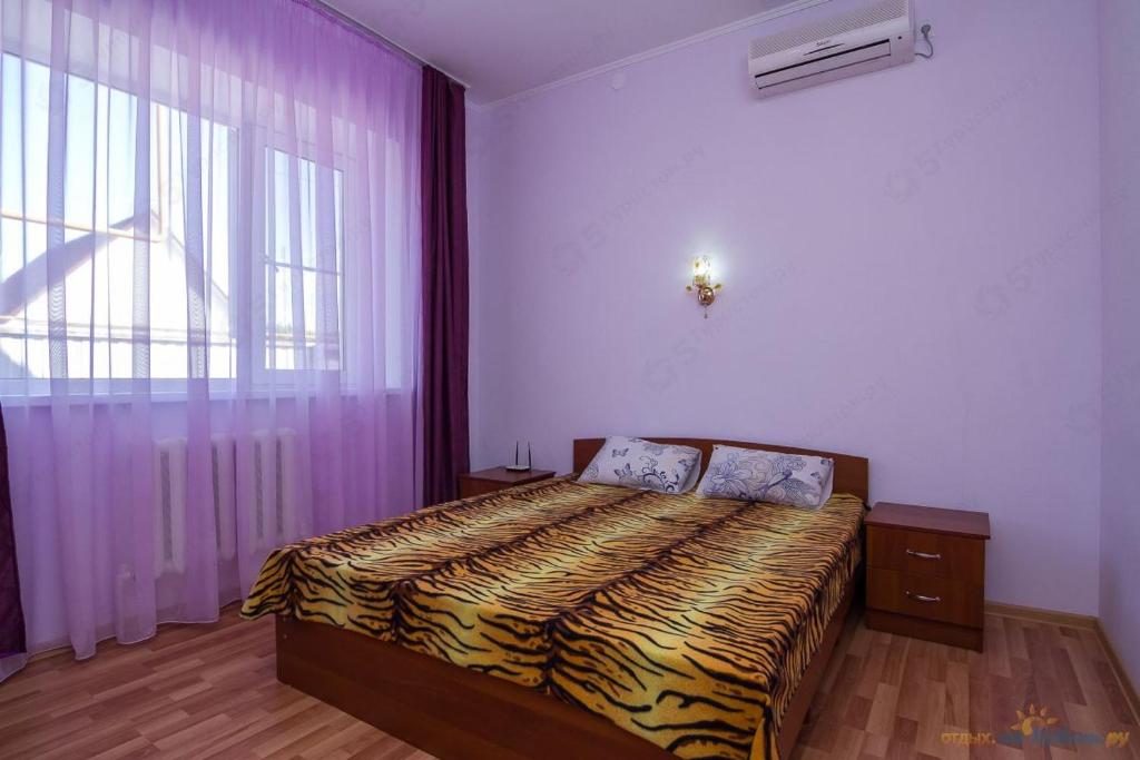 2-х местный номер Стандарт. Гостевой дом "Коллективная 16/а". Ейск