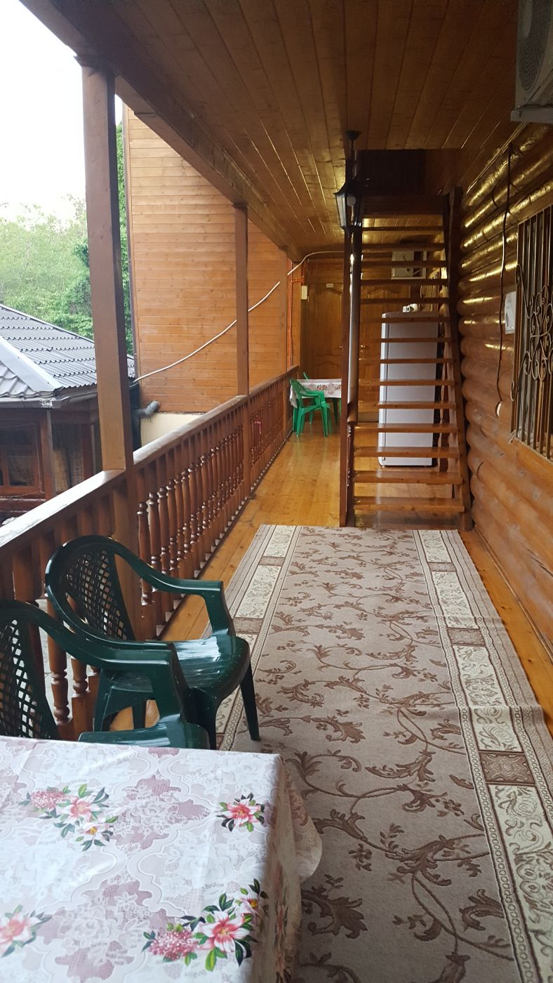 . Гостевой дом У Ирины. Пицунда