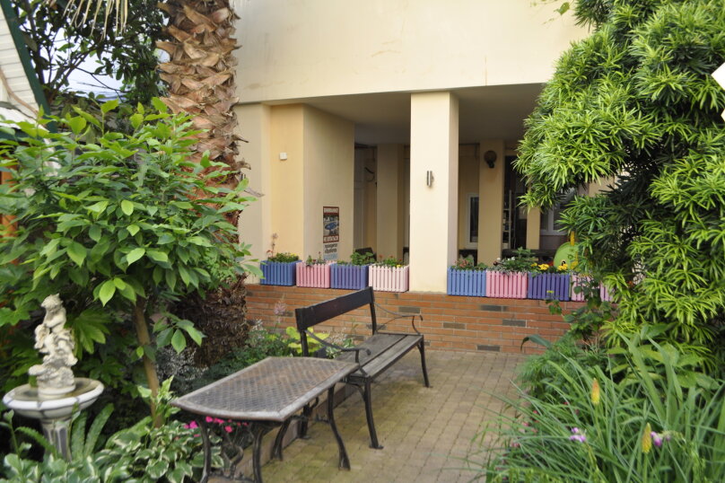 . Отель Форт-Артур. Лазаревское