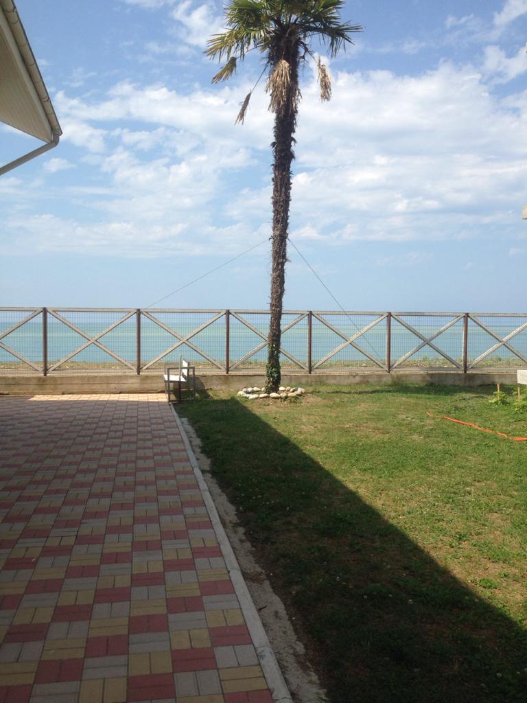 . Гостевой дом "Золотые пески". Гудаута