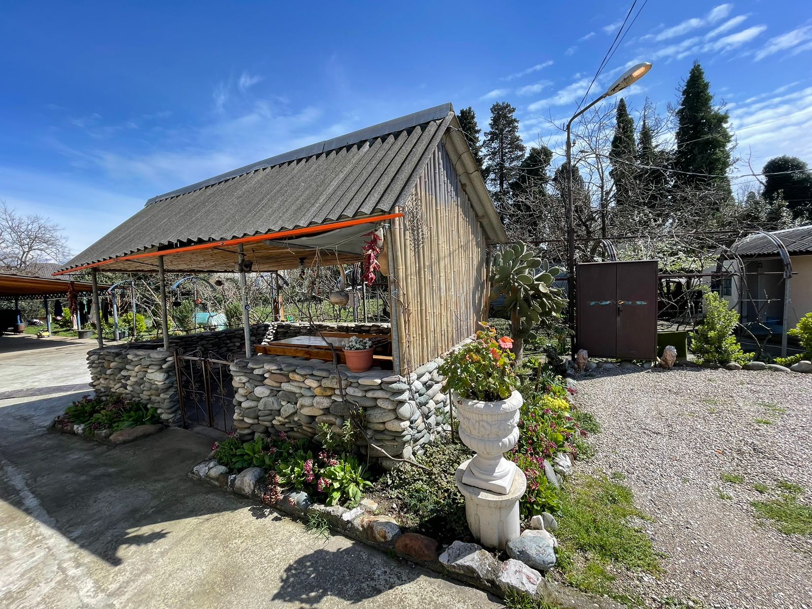 . Гостевой дом ЭЙВА. Пицунда