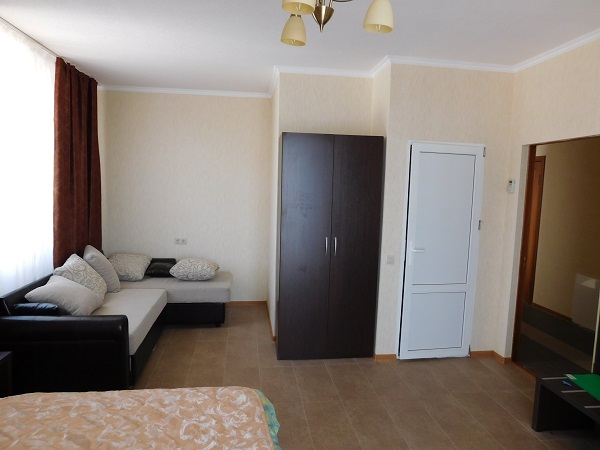 ЧЕТЫРЕХМЕСТНЫЙ  Полулюкс. Частный гостевой дом "Майами". Пересыпь