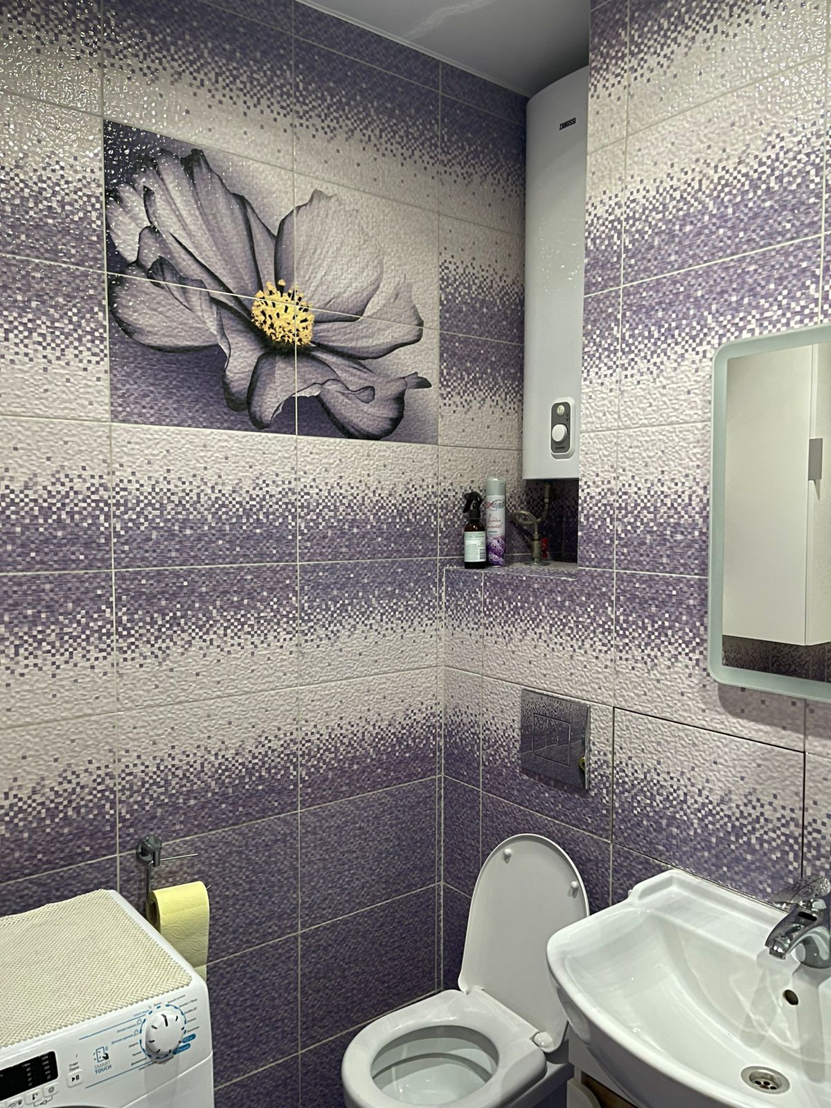 . Квартира в многоквартирном доме Sun Hills. Небуг