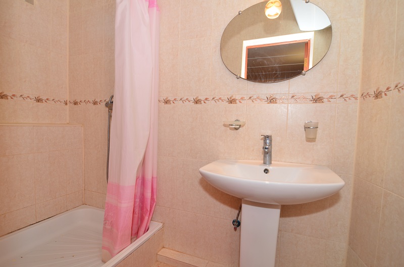 Домик 2 с кухней. Частная усадьба "Дом Роз". Заозерное Домик 2 с кухней. Частная усадьба "Дом Роз". Заозерное