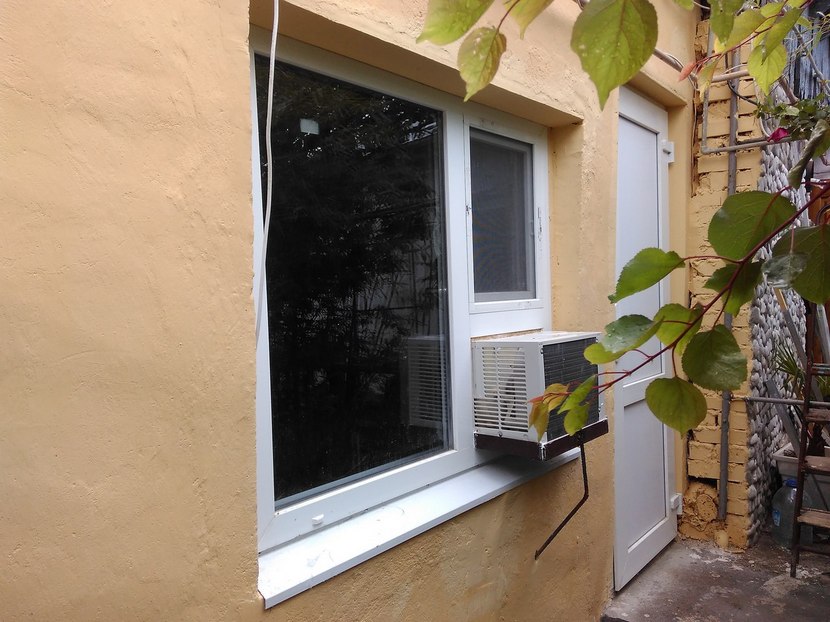 Номер для 3-4 человек. Гостевой дом «Лазурное». Лазурное