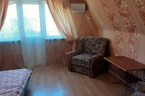 Коттедж. Гостевой дом на Ореховой. Гурзуф  Коттедж. Гостевой дом на Ореховой. Гурзуф