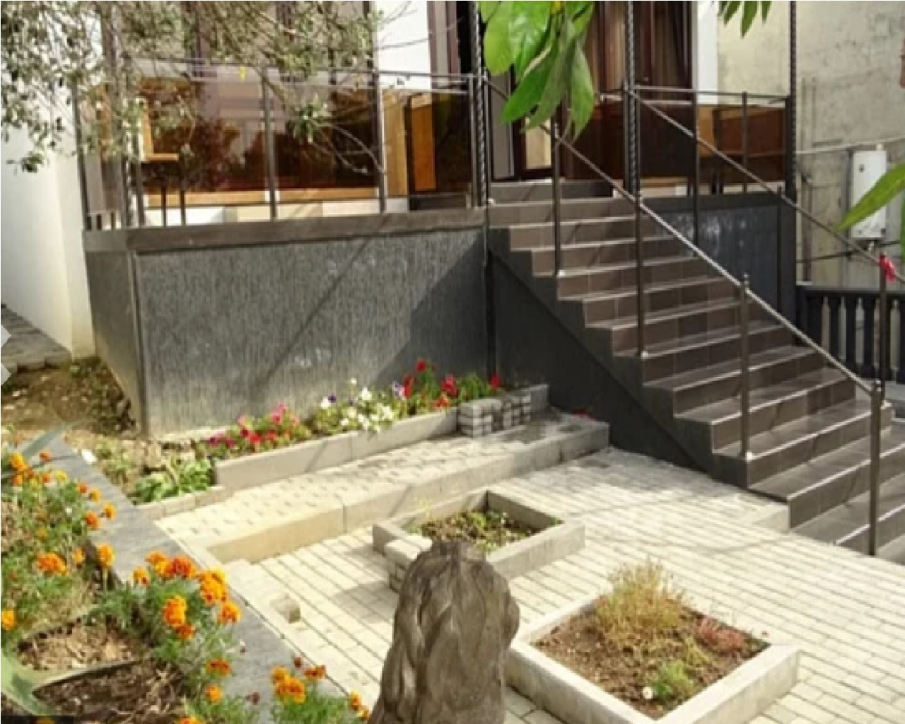 . Гостевой дом "Белый дом". Новый Афон