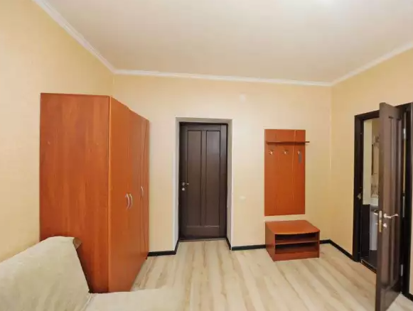 «Полулюкс». Гостиница «Гранд Виктория». Домбай-гостиницы