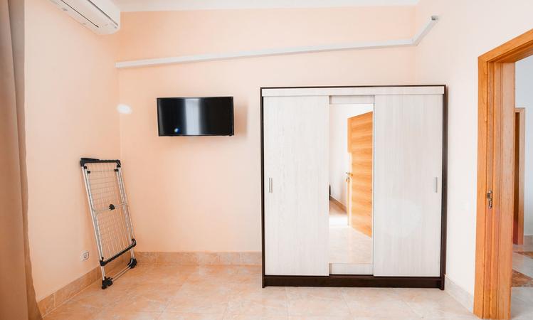 СЕМЕЙНЫЙ 2-Х КОМНАТНЫЙ ЛЮКС. Отель "Юрзуф". Гурзуф СЕМЕЙНЫЙ 2-Х КОМНАТНЫЙ ЛЮКС. Отель "Юрзуф". Гурзуф