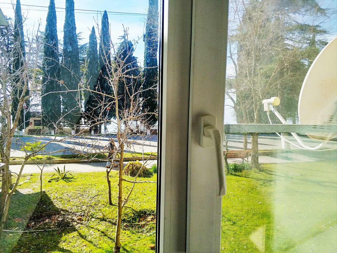 . Квартира в многоквартирном доме 1к квартира "Лора" в Новом Афоне 1 линия. Новый Афон