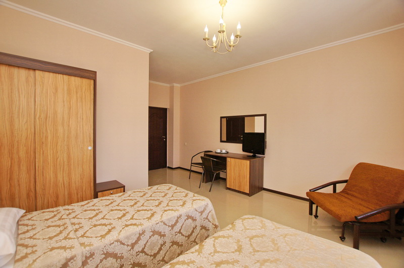 Стандарт без балкона. Гостевой дом "Адмирал". Ольгинка