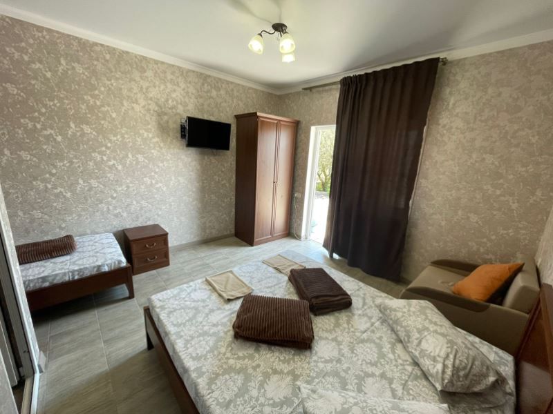 . Гостевой дом "Эдуард" . Пицунда . Гостевой дом "Эдуард" . Пицунда