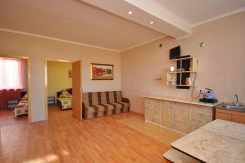 3-х местный номер с кухней. Гостевой дом «Ларимар». Береговое