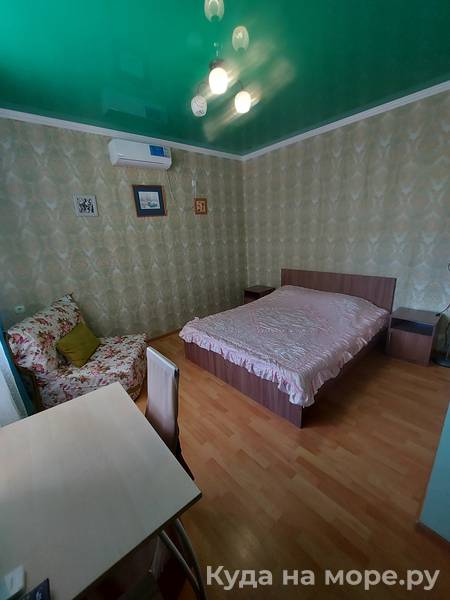 Стандартный двухместный номер с одной кроватью. Гостевой дом "Нур". Ольгинка Стандартный двухместный номер с одной кроватью. Гостевой дом "Нур". Ольгинка