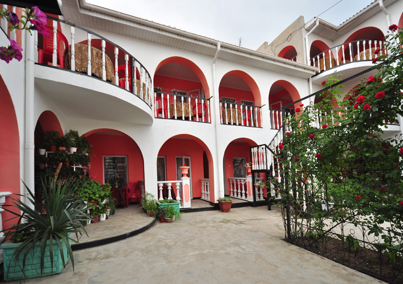 . Гостиница "Морской бриз". Симферополь