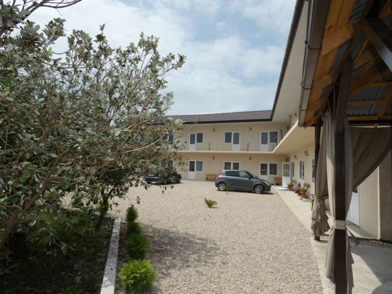 . Гостевой дом "Эдуард" . Пицунда . Гостевой дом "Эдуард" . Пицунда