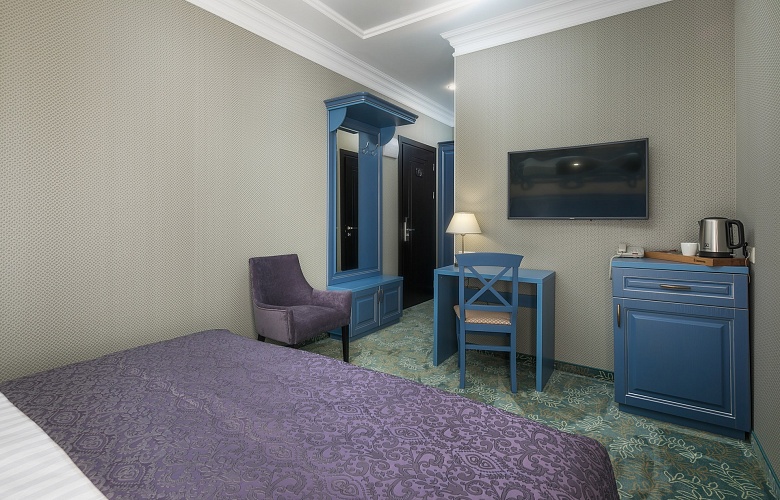 Номер первой категории без балкона. Отель "Marsel". Геленджик