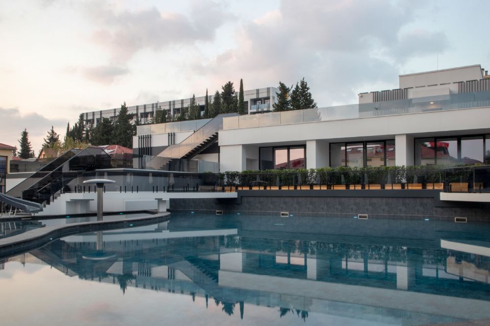 . Курортный отель Моне. Адлер