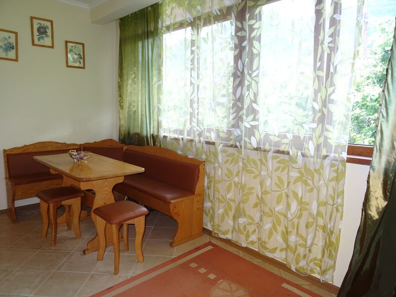 . Квартира в многоквартирном доме Лакоба 56 кв 10. Новый Афон