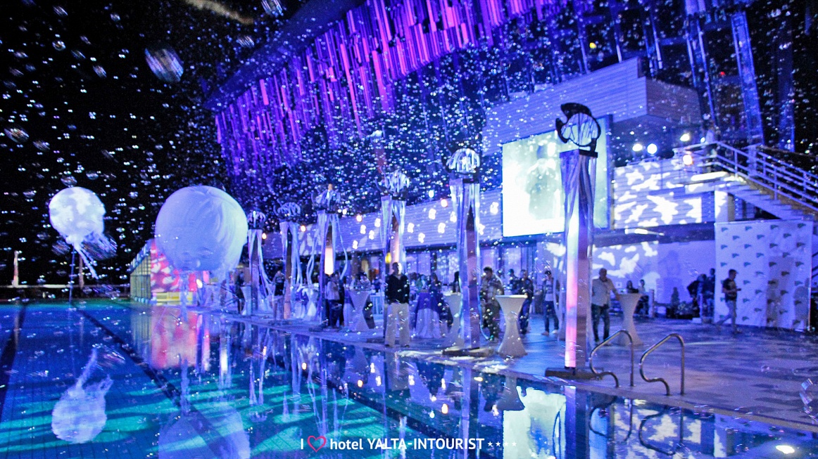 . Гостиница Yalta Intourist. Ялта . Гостиница Yalta Intourist. Ялта