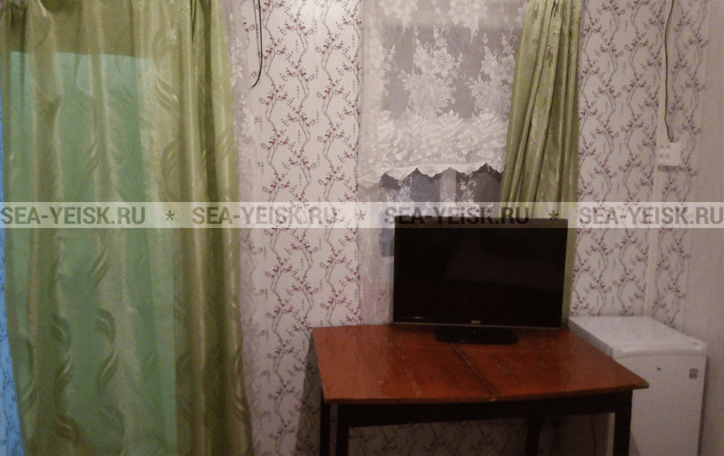 3-х местный номер . Частный сектор Жилье с удобствами "У Юлии". Ейск