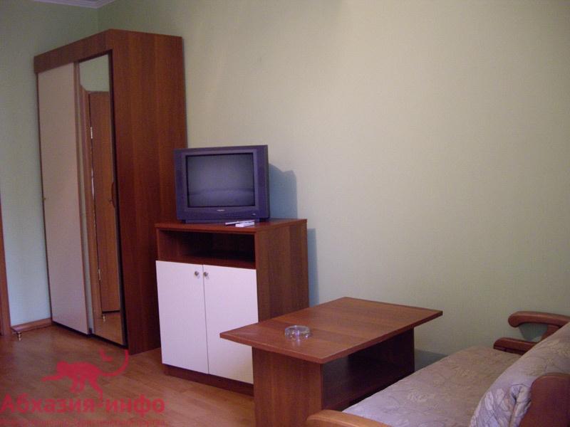 Полулюкс. Гостевой дом Венера. Гагра