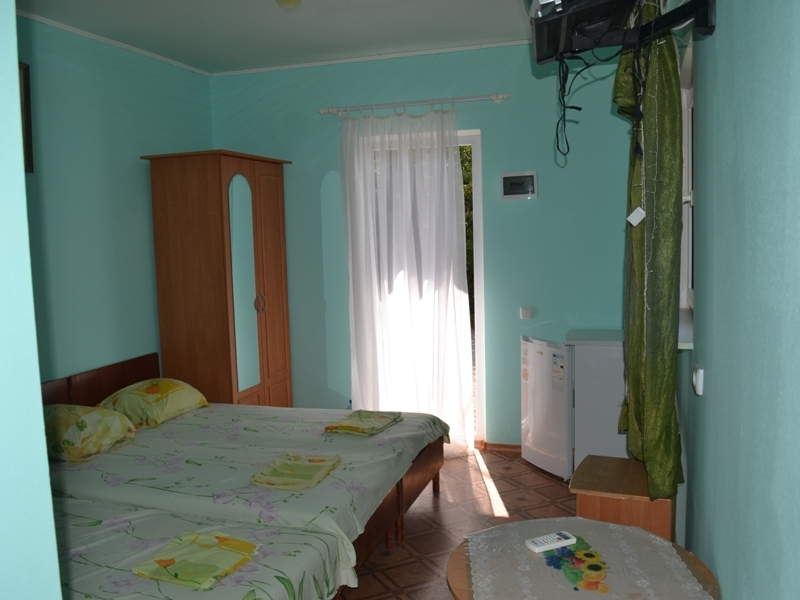 «Люкс» 2-4х местный. Гостевой дом Парус. Коктебель