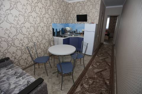 2-х комнатный номер (3 этаж). Гостевой дом «Милана». Голубицкая