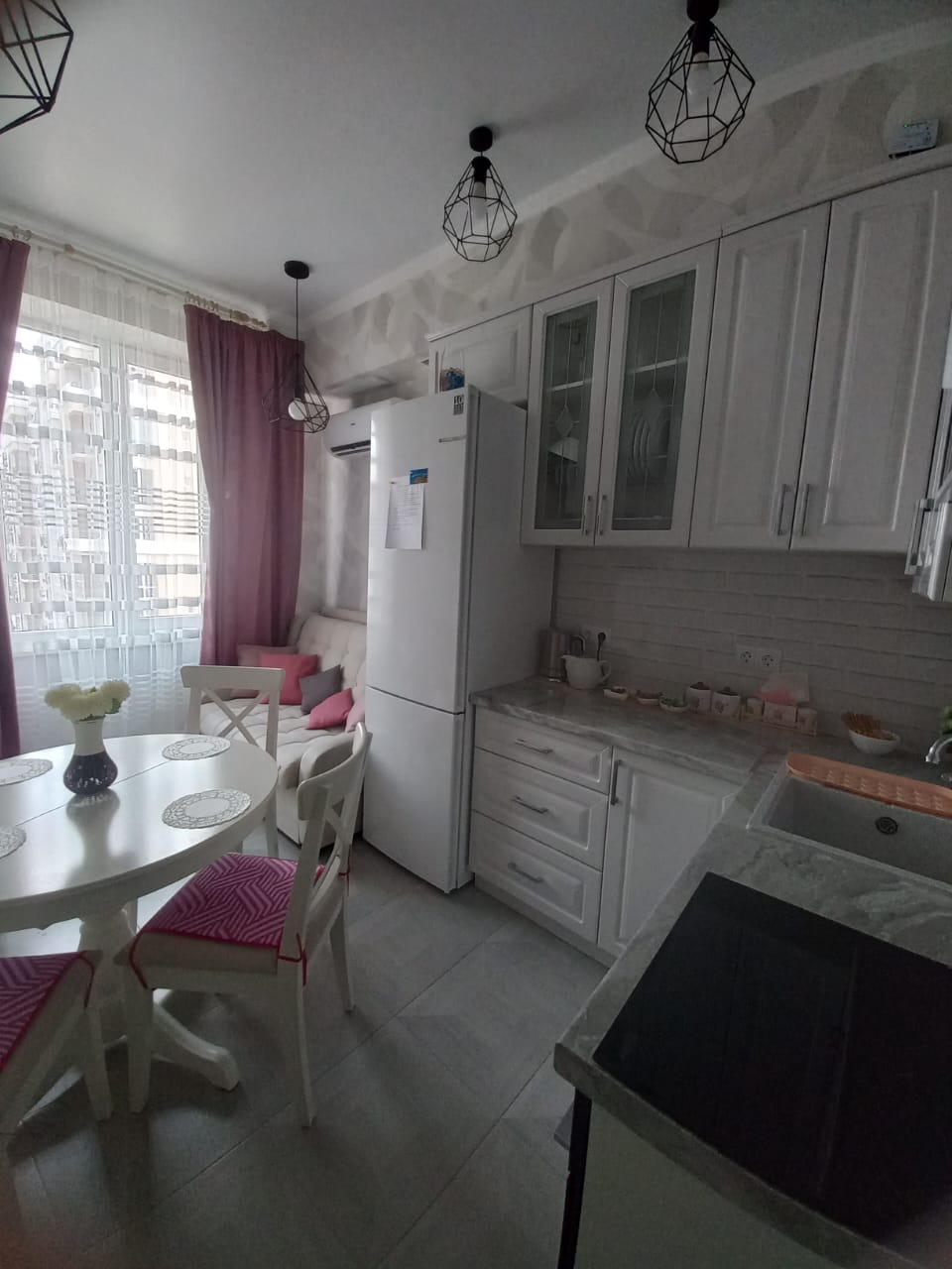 Квартира в многоквартирном доме Евродвушка ЖК Семейный в Лазаревском районе города Сочи 