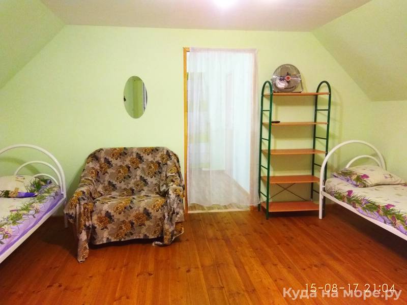 3-х местный номер с террасой. Гостевой дом "Кот и овсянка". Тамань