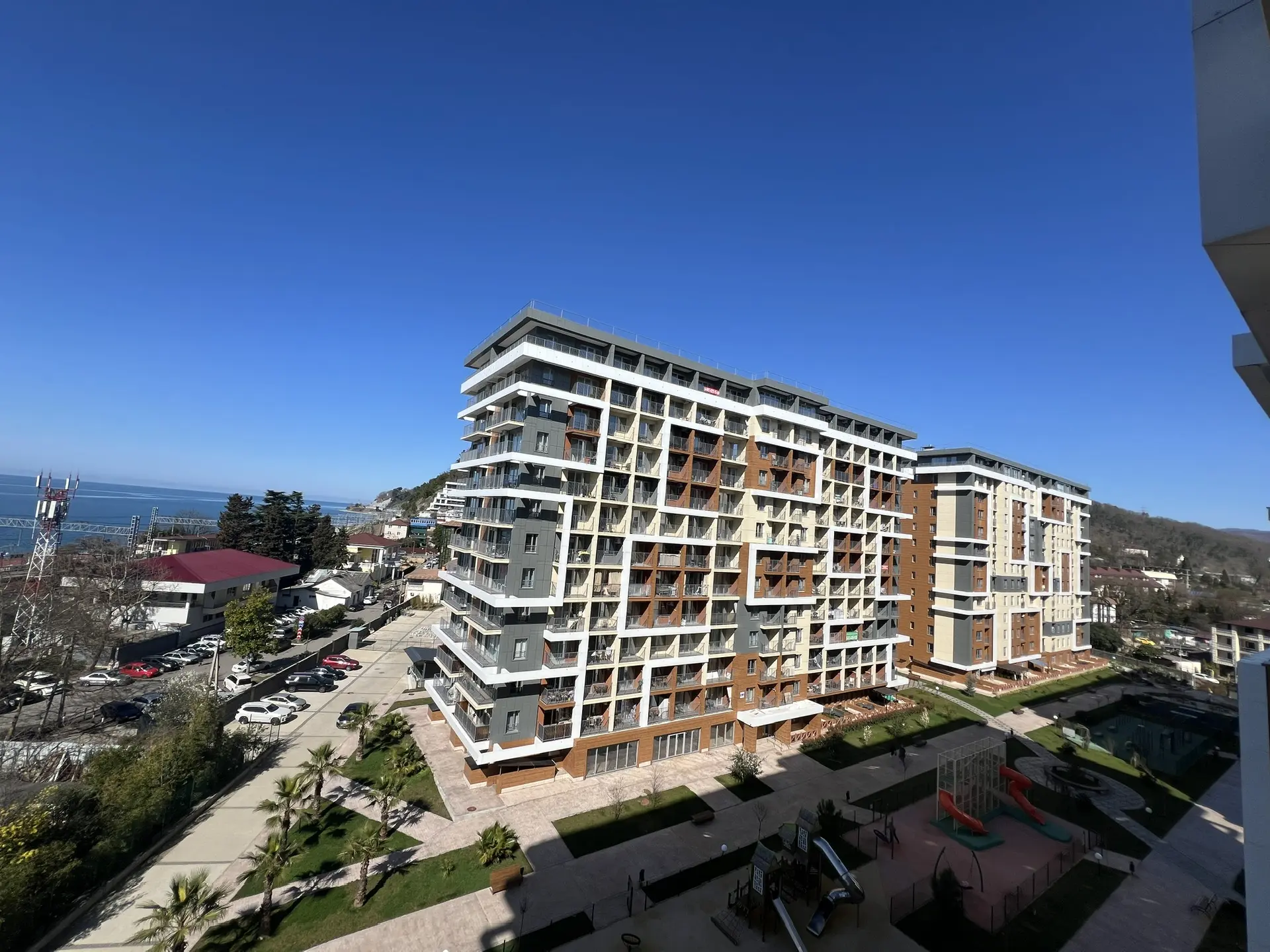 . Квартира в многоквартирном доме Светлая студия на первой береговой линии. Дагомыс