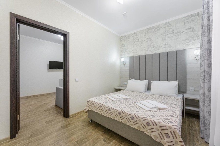 4-х местный, 2-х ком Люкс с балконом. Отель White Hotel. Витязево