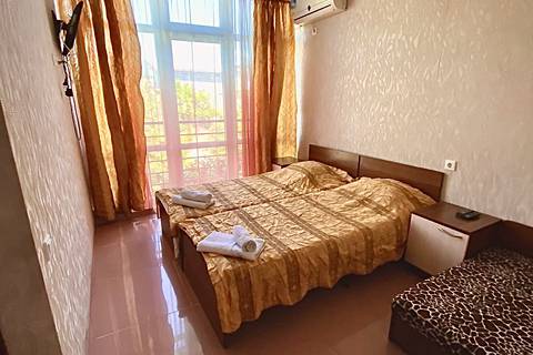 Двухместная комната с доп. местом и санузлом. Частный сектор "Светлана на Луговой". Адлер