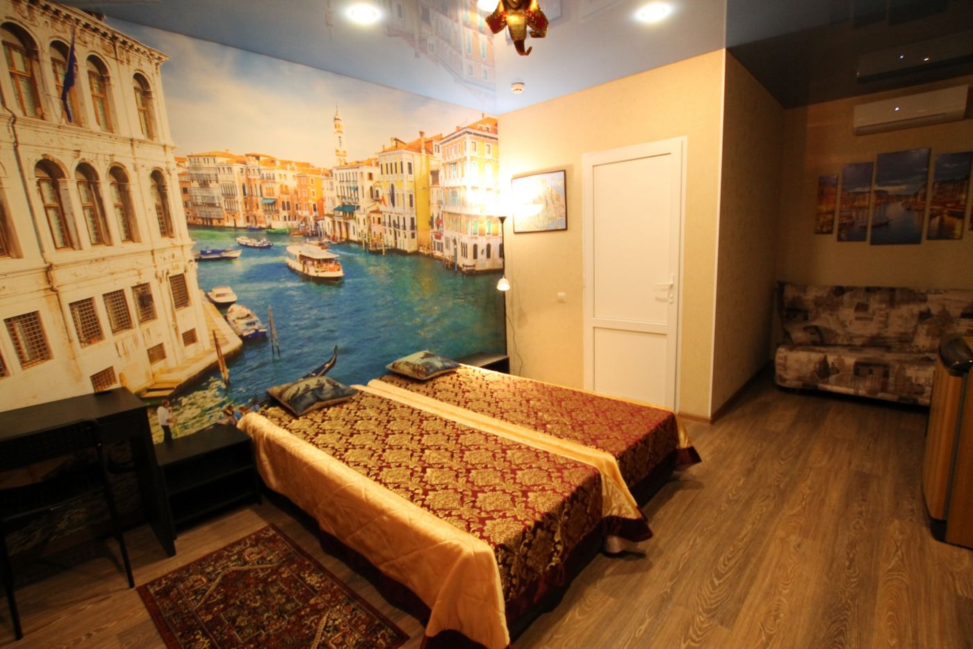 . Гостевой дом Вокруг света . Ейск