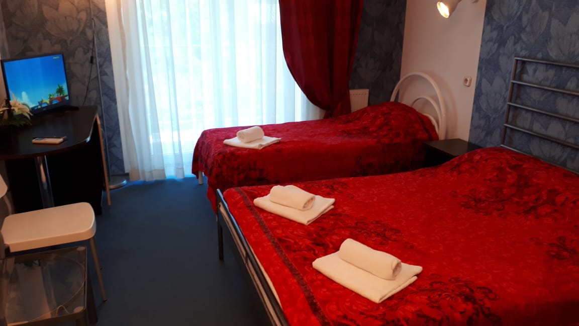 . Гостиница "Парадиз". Ольгинка