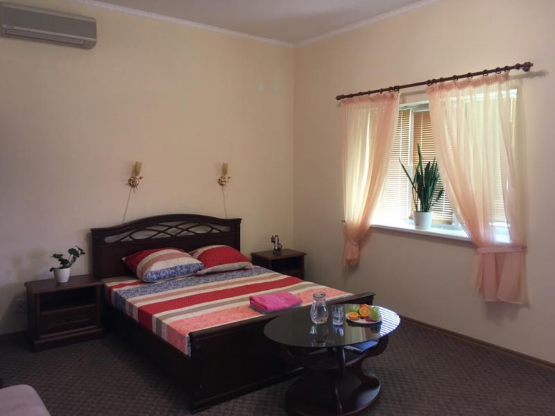 Гостевая на трех человек. Гостевой дом " Китей ". Керчь