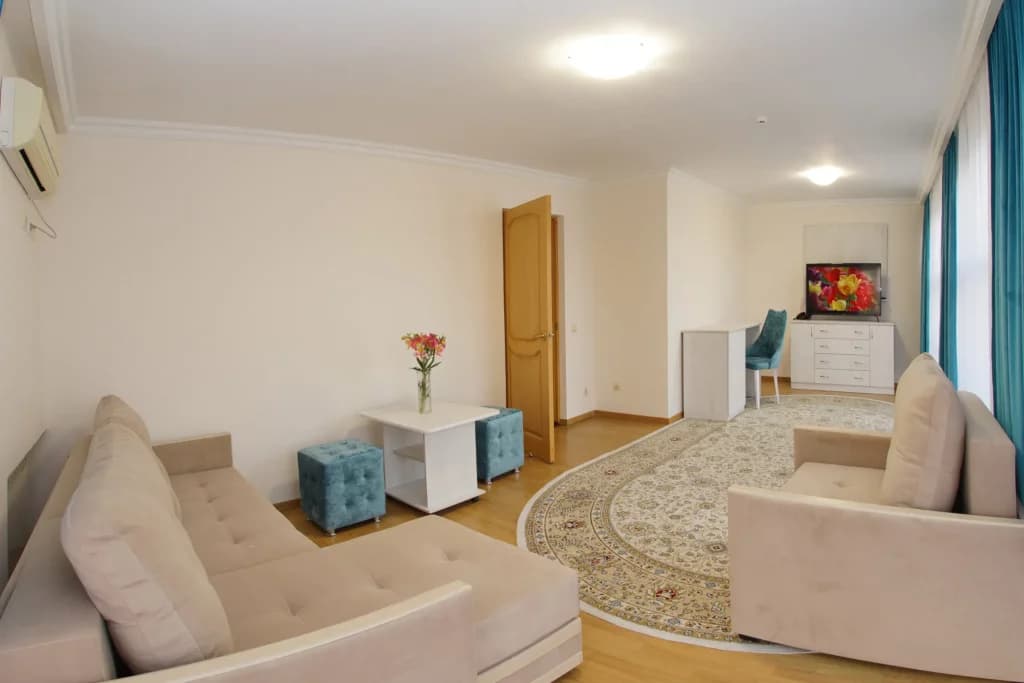 Апартаменты. Отель "Центральный". Геленджик