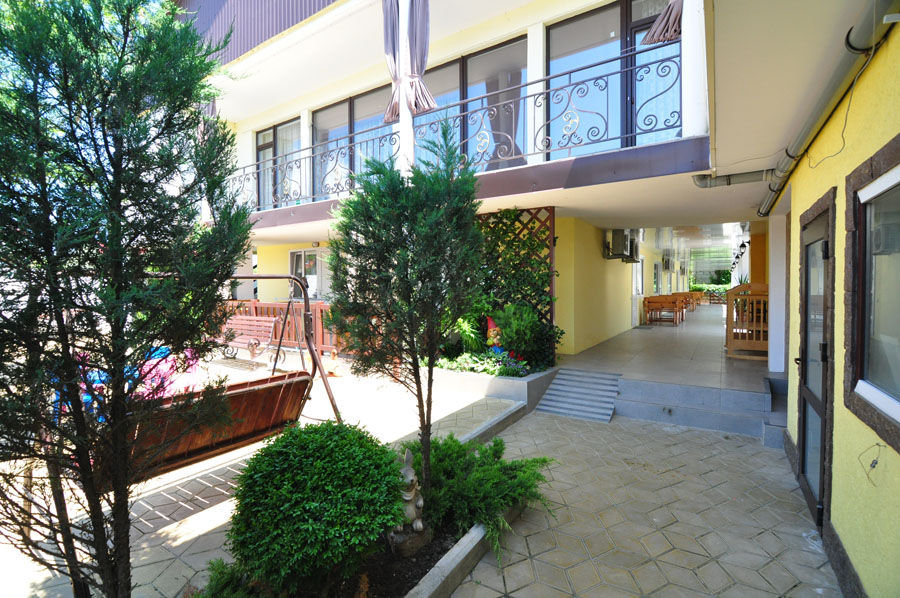 . Гостевой дом "Эдгар". Благовещенская