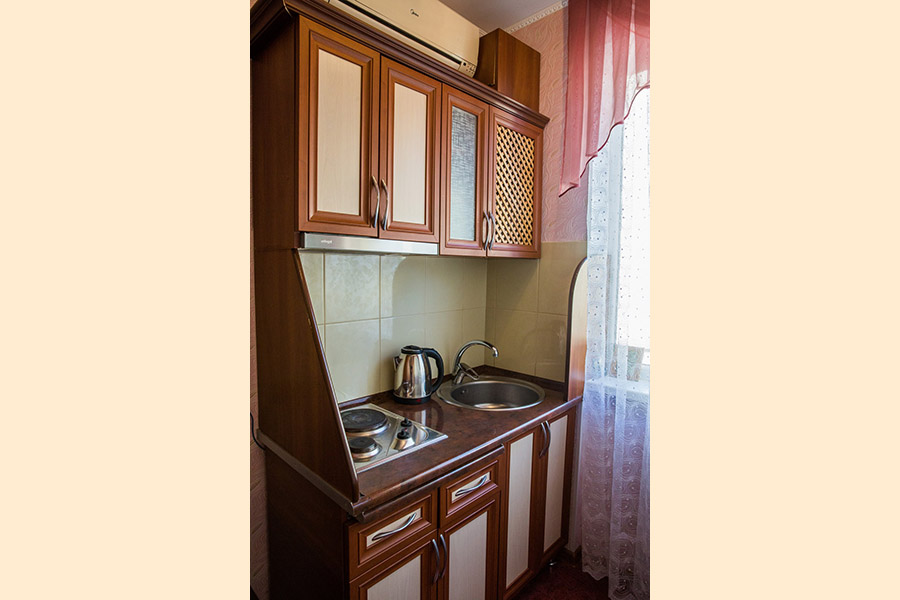 Стандарт трехместный №3. Гостевой дом «Лукоморье». Алупка